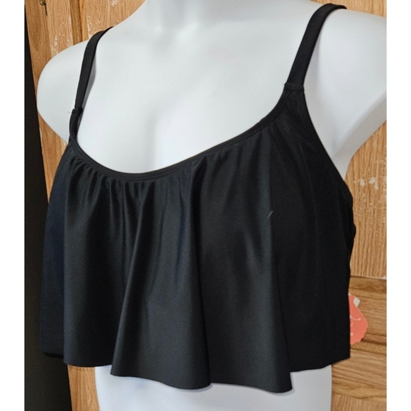 TORRIDS Flirt Collection Plus Size Wireless Black Straight Flounce Bikini Top 4X - Picture 5 of 16